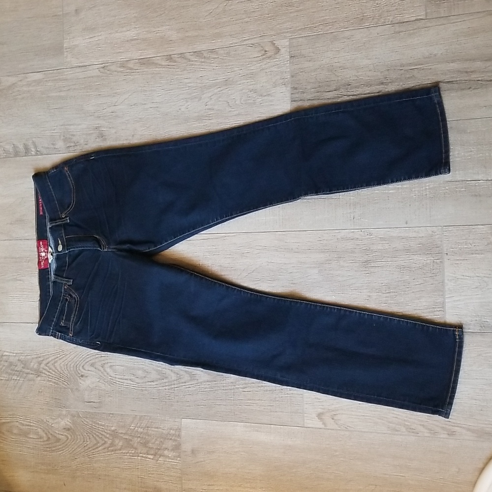 Lucky Brand sweet and straight jeans